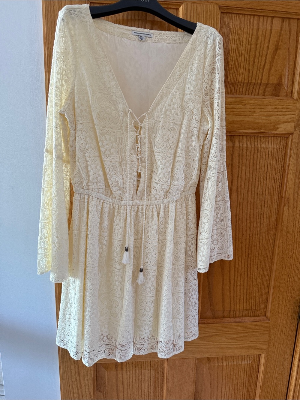 American Eagle Outfitters dress size M cream colored